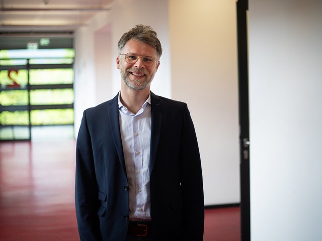 Martin Neugebauer: Inhaber der neuen PHKA-Professur für Bildungssoziologie. Foto: Joel Frank/Pädagogische Hochschule Karlsruhe