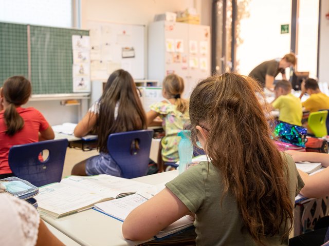Lehrer werden ohne Abitur: An der PHKA wird zu Bildungsbiographien nicht-traditioneller Lehramtsstudierender geforscht. Foto: David Manherz/PHKA