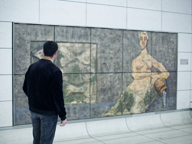 "Regen des Überflusses (Das Wasser)" von Markus Lüpertz, U-Bahn-Haltestelle Europaplatz - Richtung Marktplatz. Foto: Joel Frank/Pädagogische Hochschule Karlsruhe