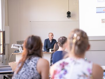 Eröffnung Lehr-Lern-Labor Demokratie: Vortrag von Johannes Drerup (TU Dortmund). Foto: PHKA/Hahl